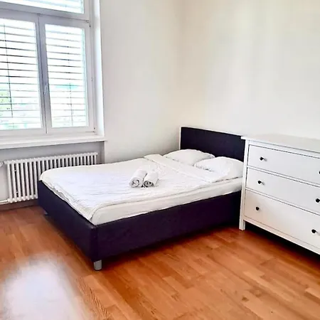 Appartement Superior With View University110